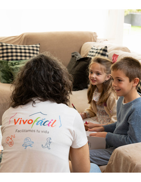 Vivofácil | Servicio de niñera a domicilio