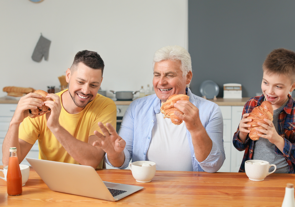 Vivofácil crea dos manuales para la Generación sénior y Generación sándwich