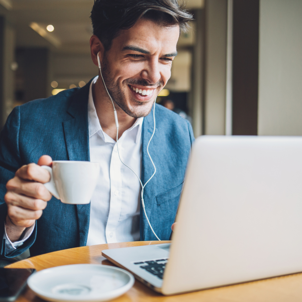 Flexibilidad en periodos de alta demanda con el contact center de Vivofácil